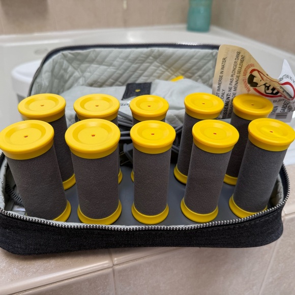 Drybar The Roller Club Hot Rollers with Travel Case - Never Used - Picture 4 of 4
